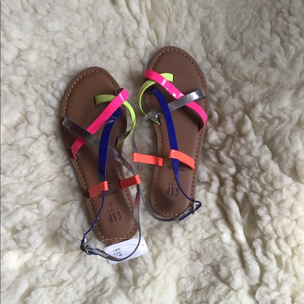 Gap NWT sandals